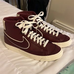 Nike Blazers Men’s Size 9